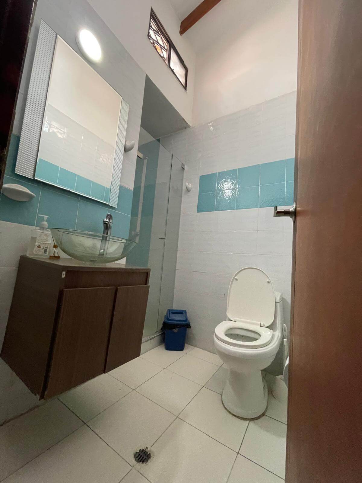 202 Bern Bathroon